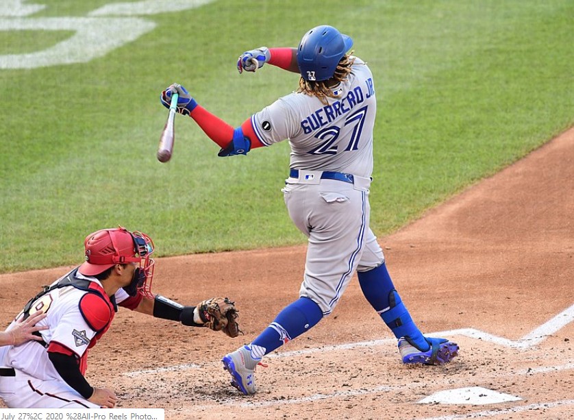 AP source: Jays trade Grichuk and cash to Rockies for Tapia